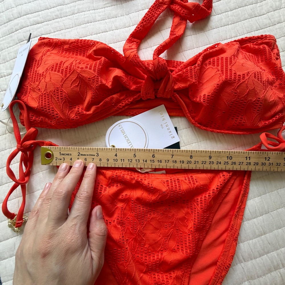 Gianni Bini Shea Leigh Mills Red Lace Bikini Set Bandeau Halter Large - Picture 4 of 12